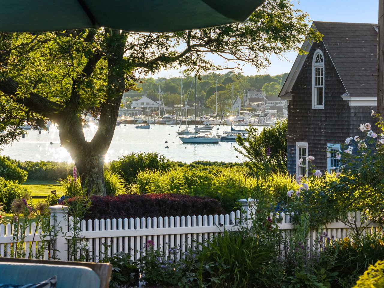 180 Edward Foster Rd, Scituate