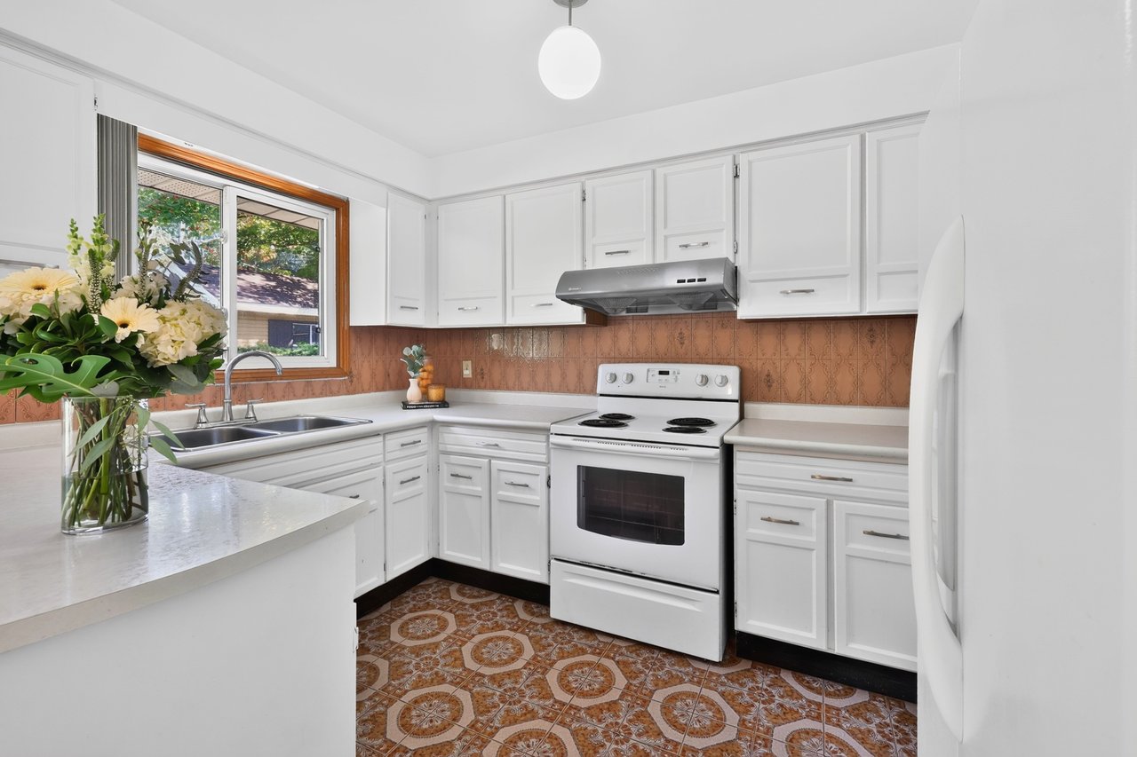 2389 Frayne Crt