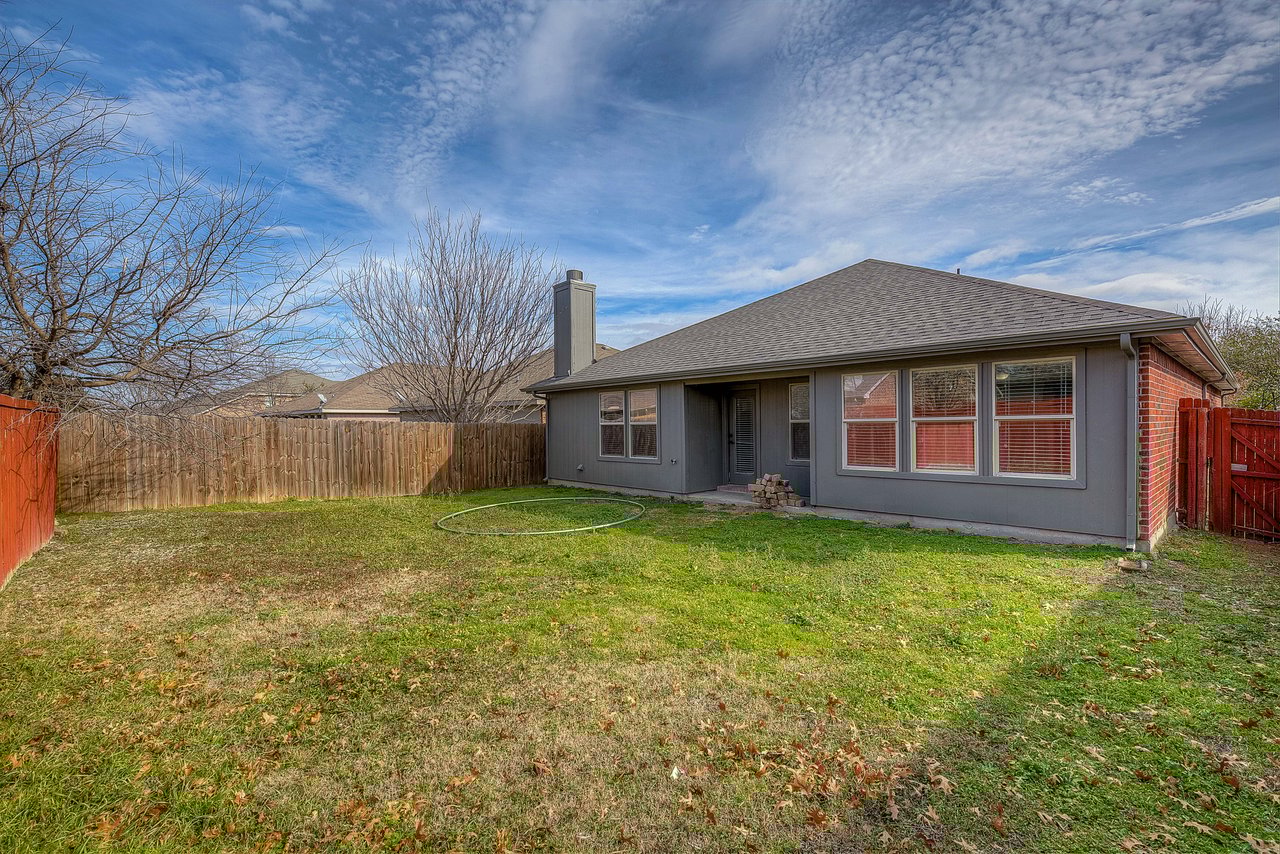 2023 Lake Trail Dr.