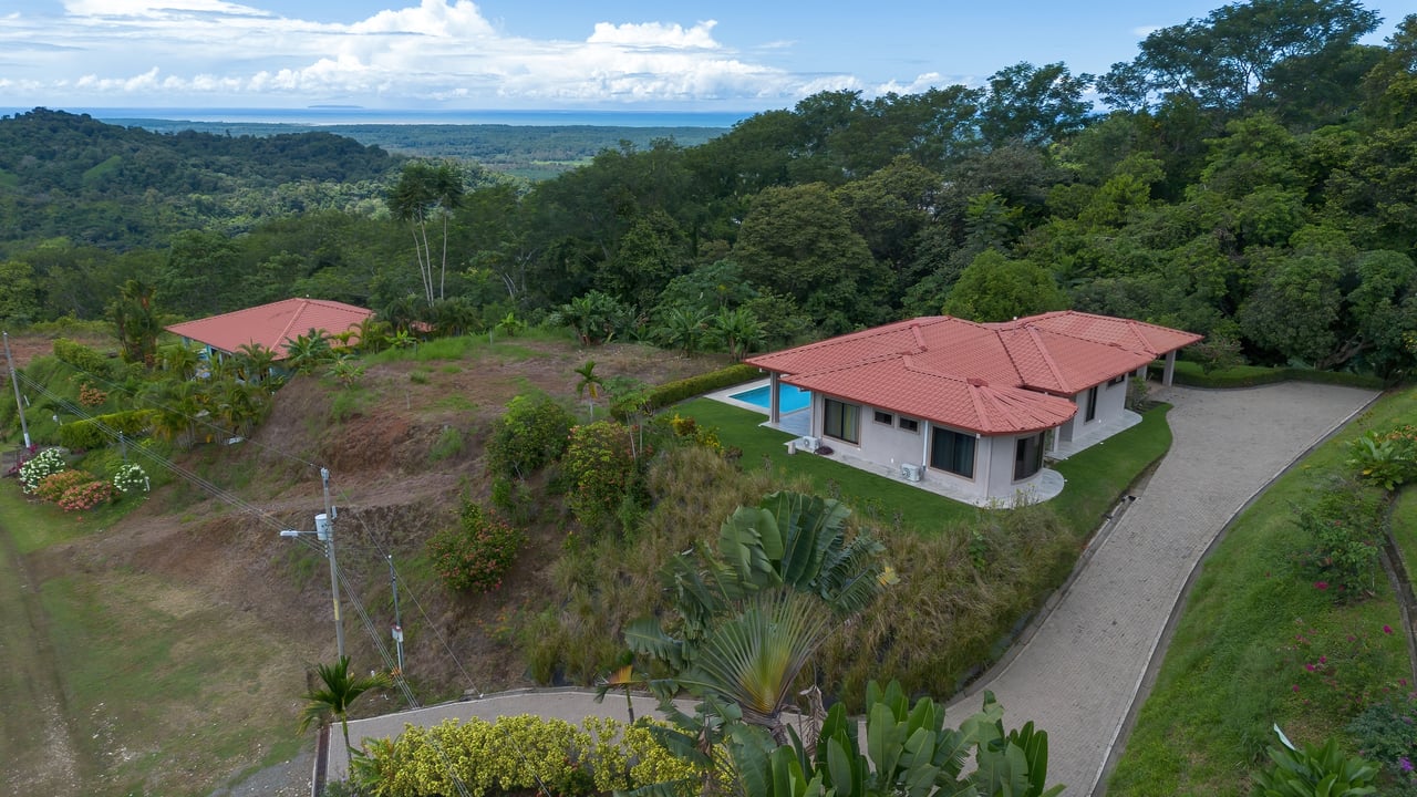 Casa Jean, Window of the Soul 