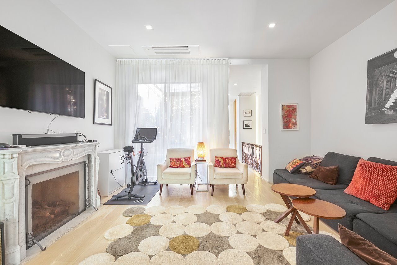 131 East 39th Street