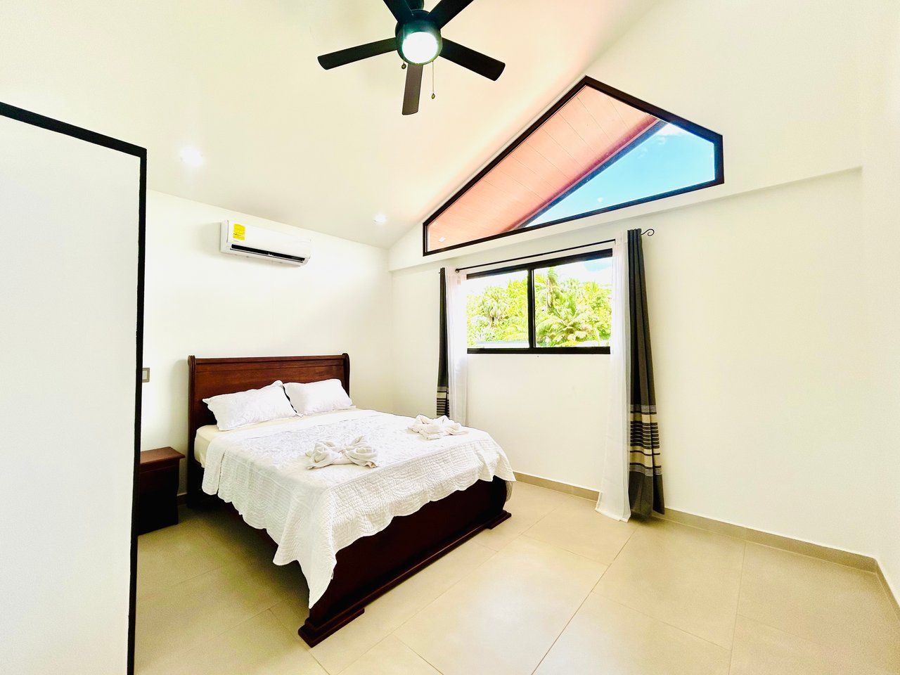 Tropical Modern Living Near Uvita – Stylish Pool Home with Privacy | Price Reduced