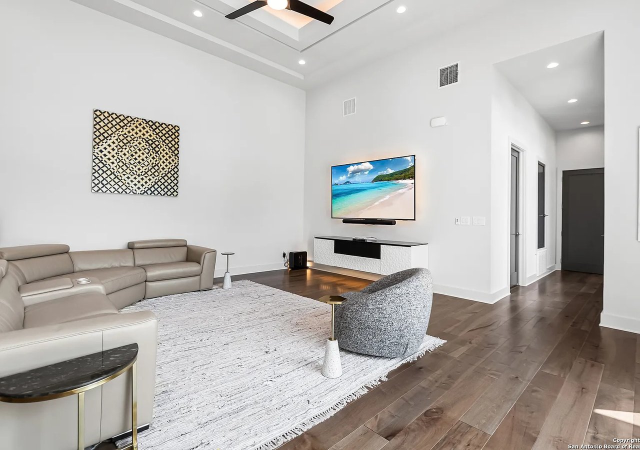 22 Dominion Meadows