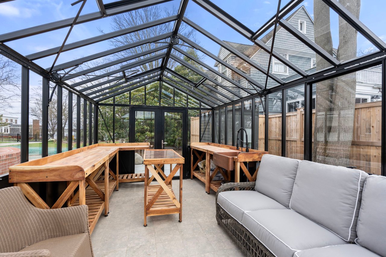 25 Seaview Avenue