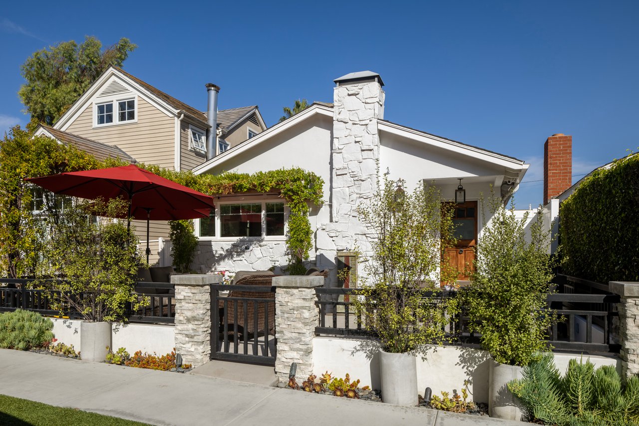 Spacious Living in The Village
