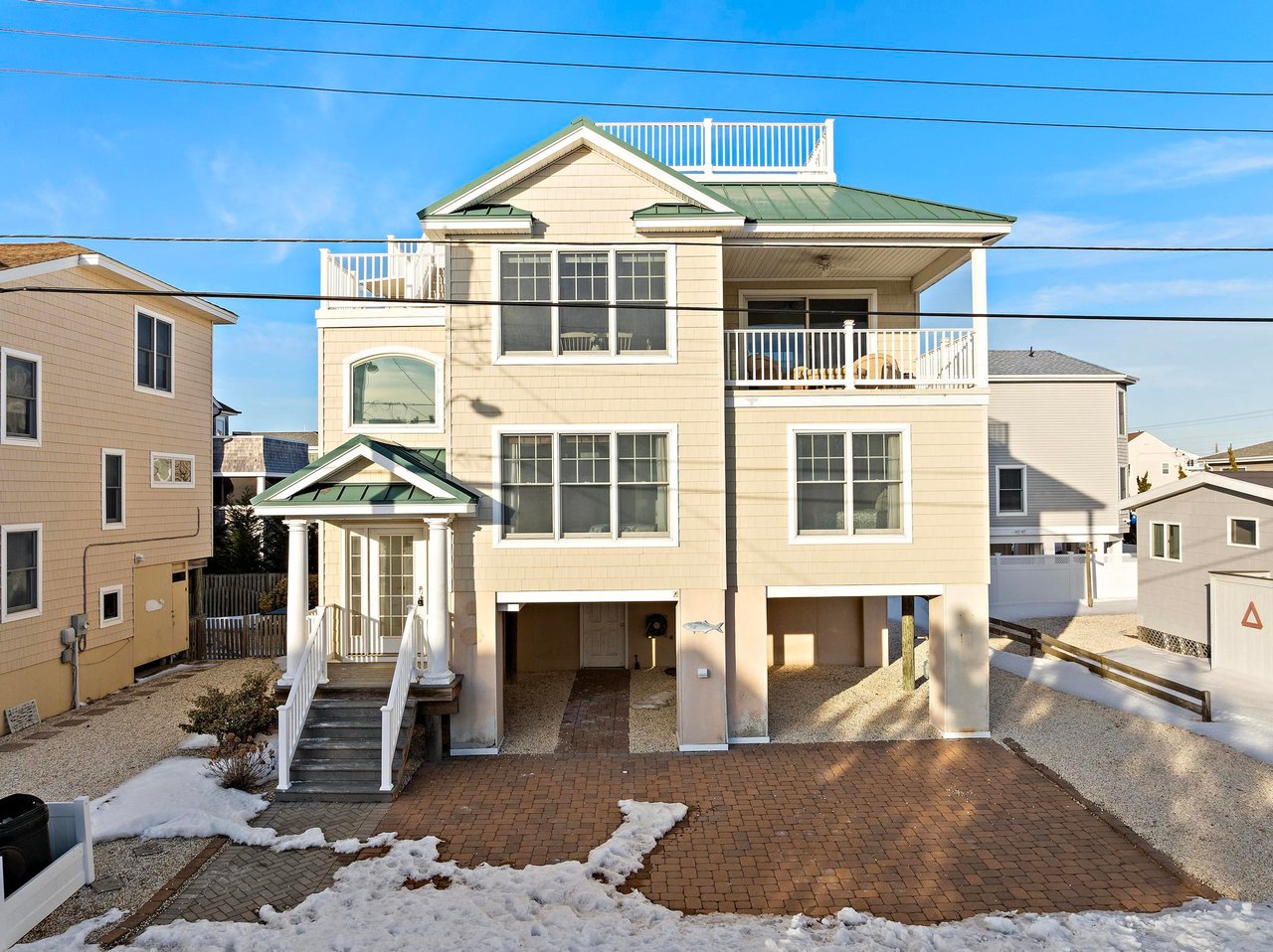 7 W Julia Ave, Long Beach Twp