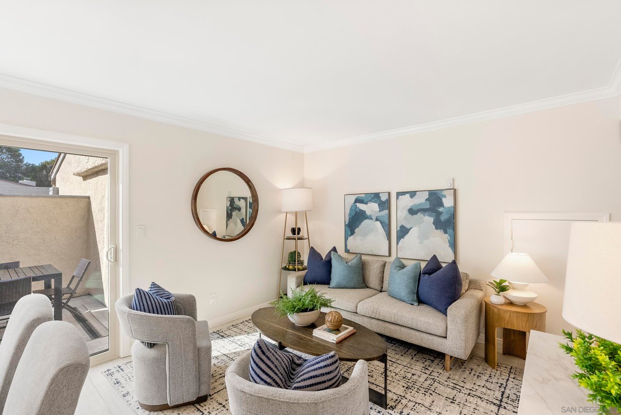 8871 Caminito Primavera, La Jolla, CA 92037