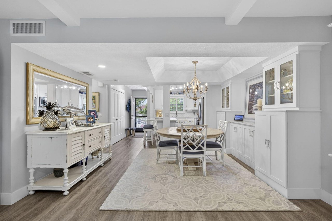 327 Southwind Drive, 203