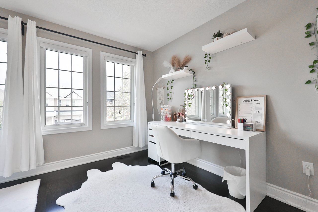 3262 Skipton Lane, Oakville