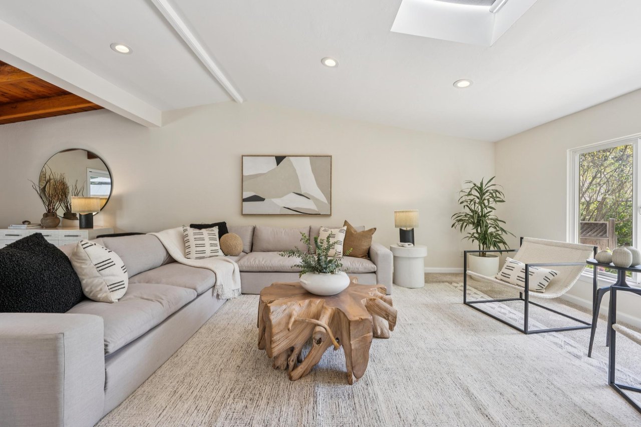 2645 Buenos Aires Ct