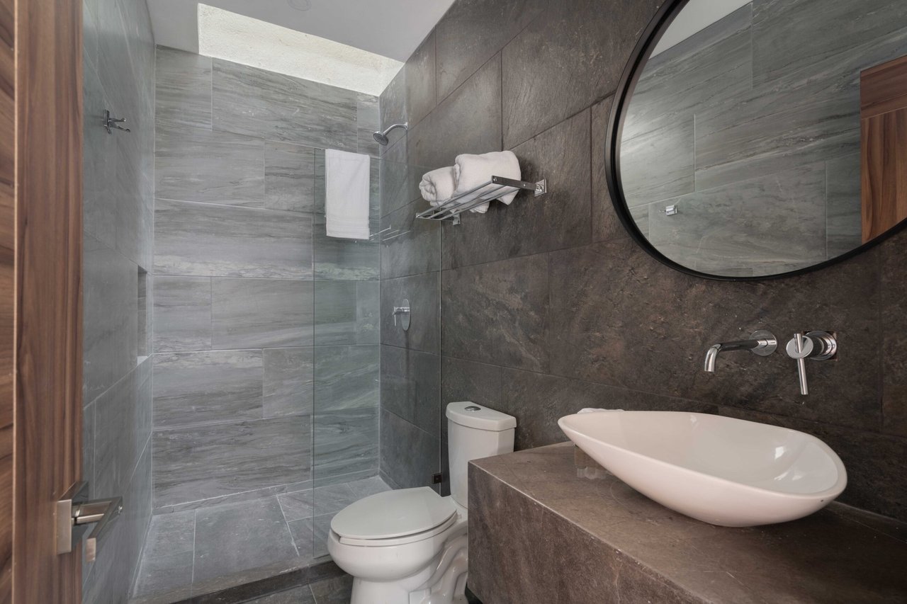 Villa 7  | Beautiful 5 Bedroom with Large Pool in 12 O’Clock Tulum