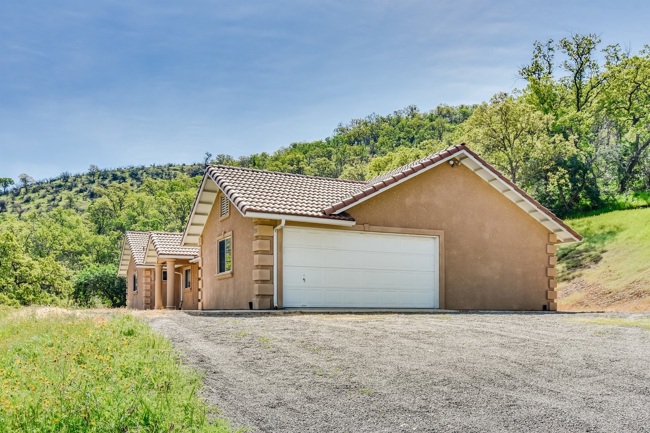 27557 Paradise Valley Lane Clovis California 93619