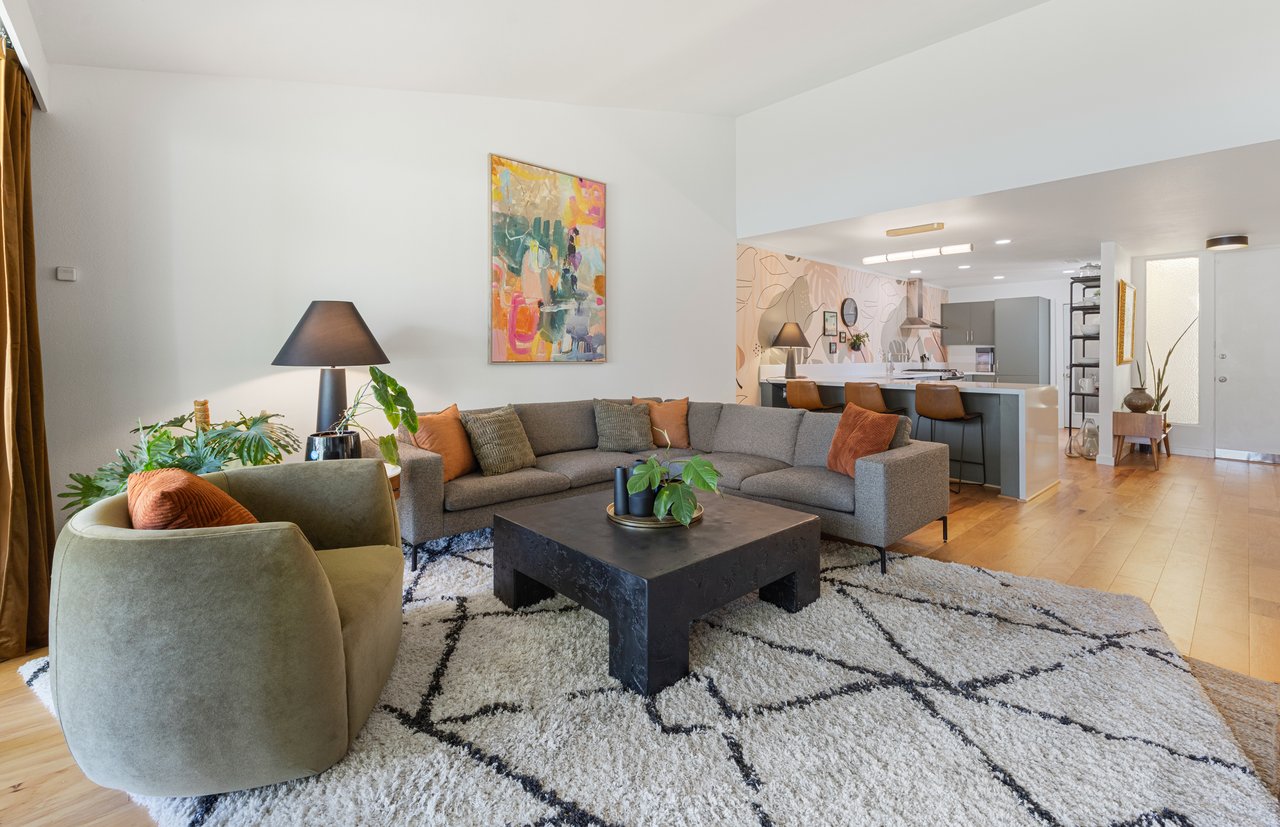 1041 S La Verne Way