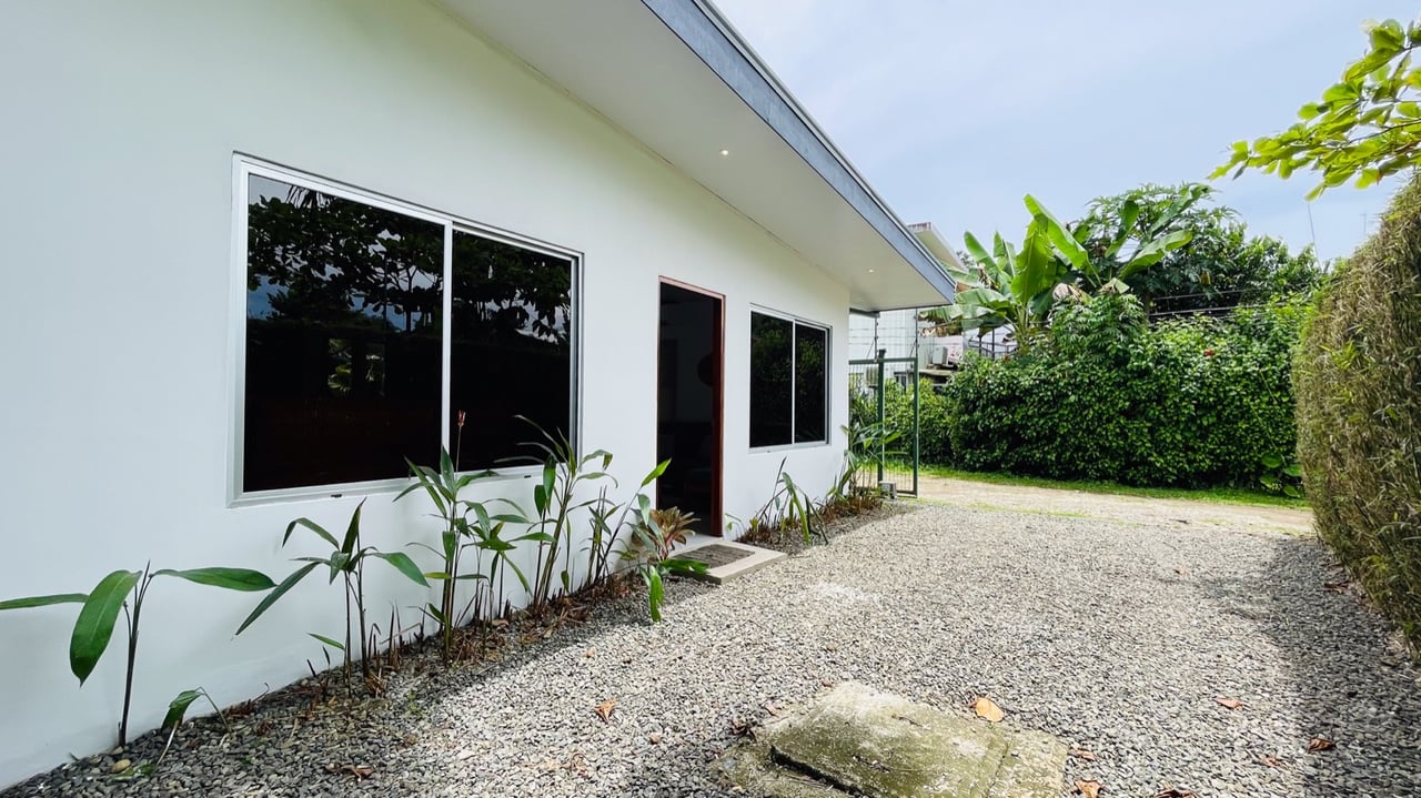 Turnkey Home for Sale in Bahía Uvita, Costa Rica – Walk to the Beach and Marino Ballena National Park