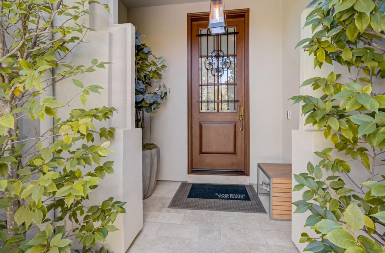 120 Royal Oaks Ct