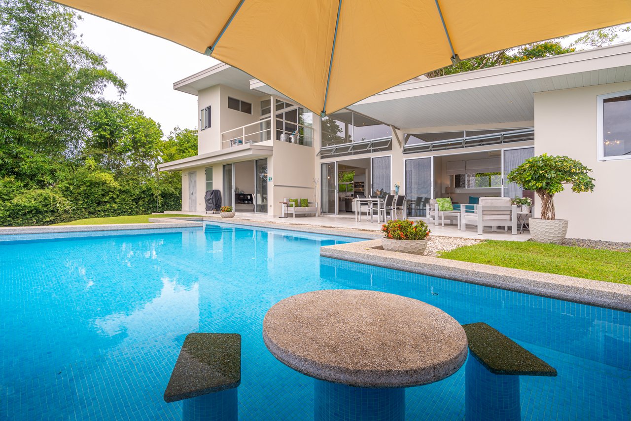 Villa Blü – An Elevated Oasis in Uvita, Jaw Dropping Views of the Whales Tail and Osa!