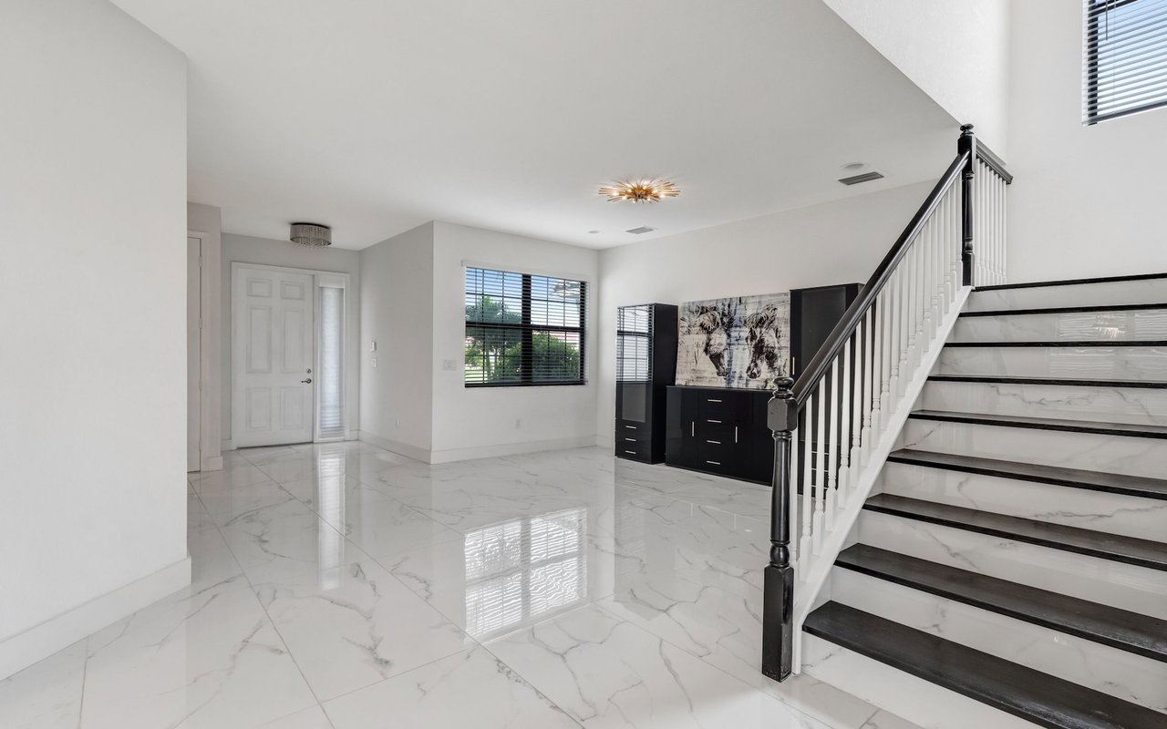 11604 Meadowrun Cir