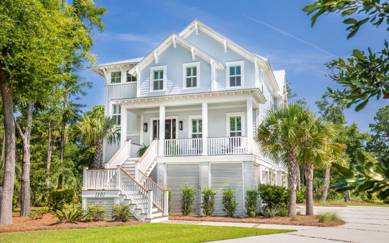 Stunning Coastal-Style Home – 1301 Pleasant Walk Court