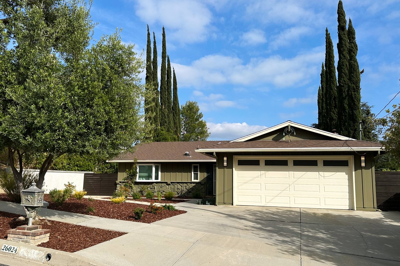 26024 Farmfield Road, Calabasas
