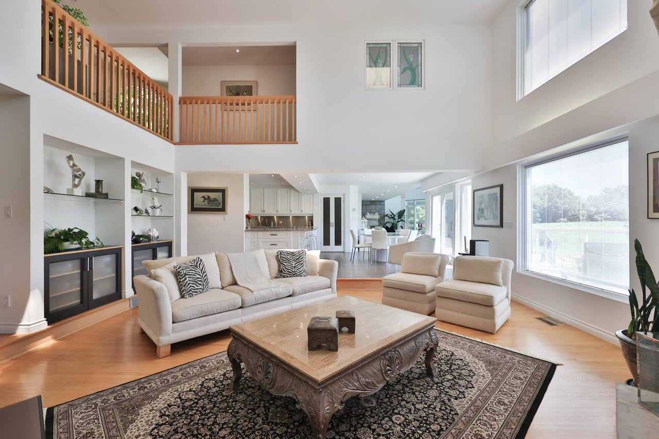 1270 1 Side Road, Burlington