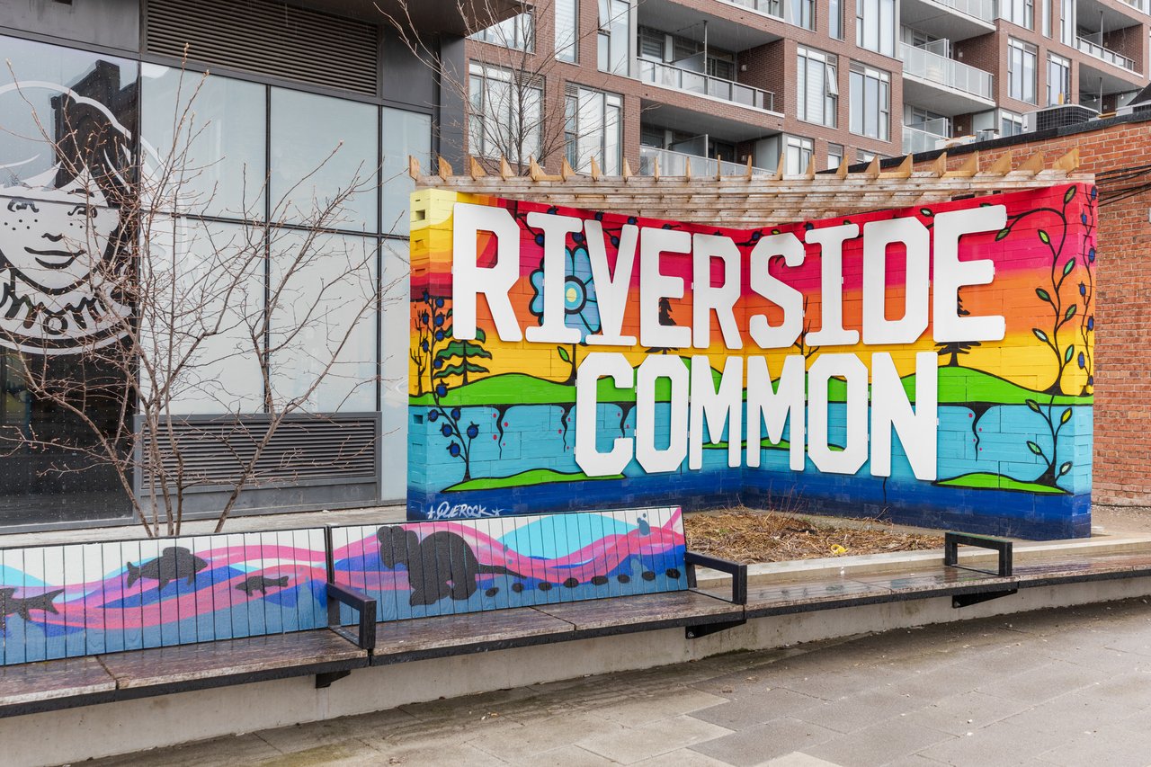 665 Queen Street East Suite 301