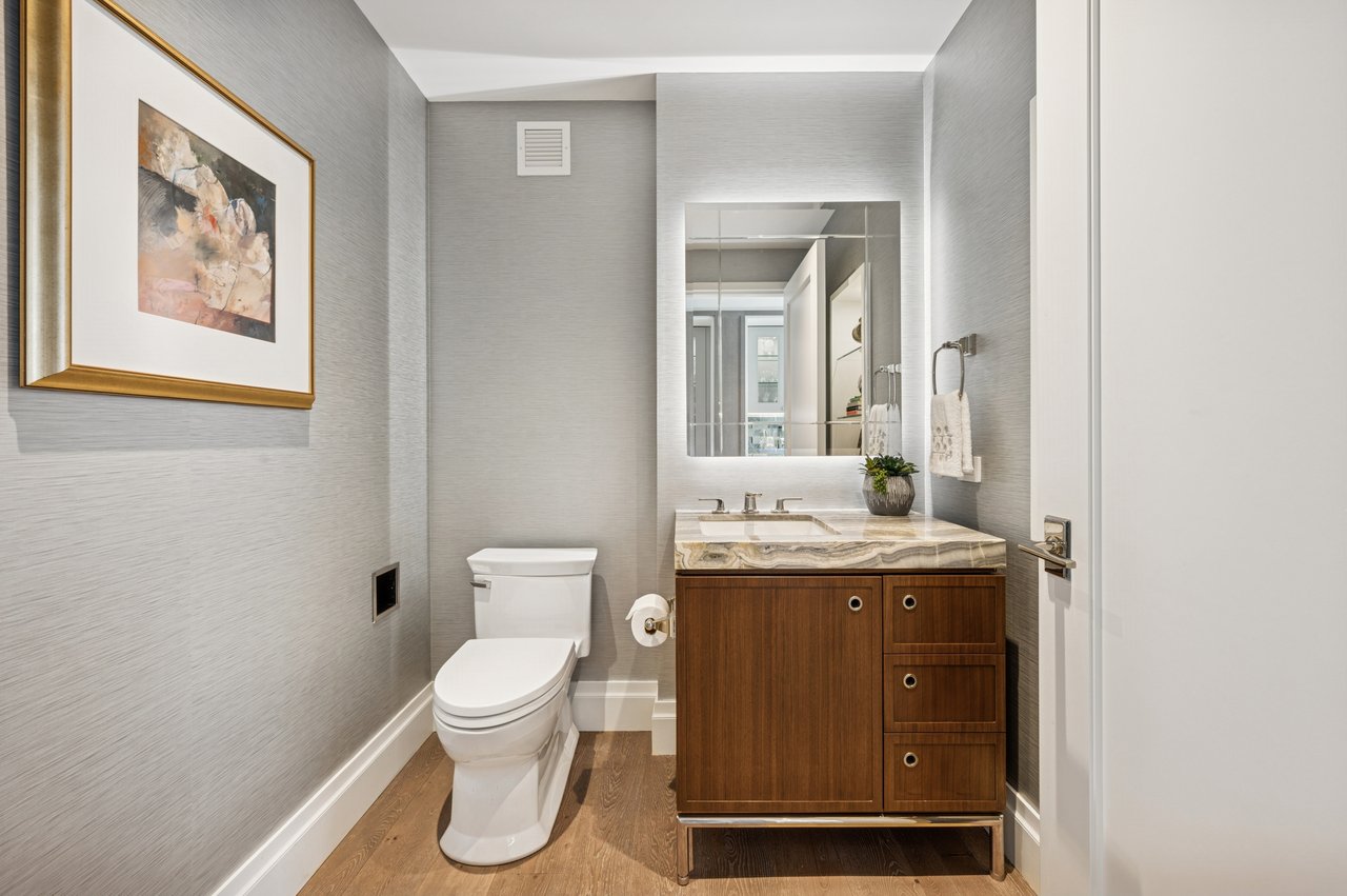 180 E Pearson Street Unit: 5603