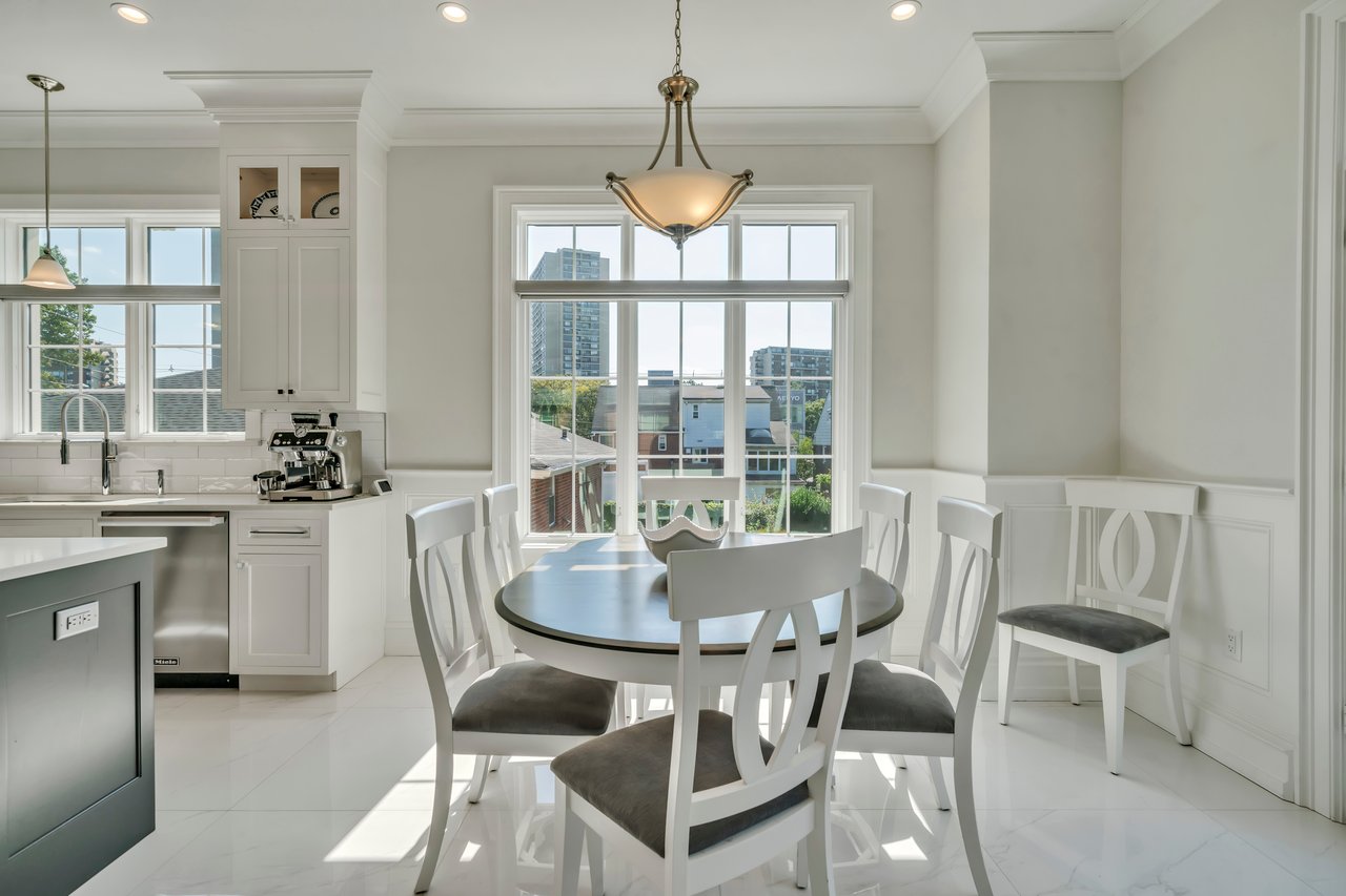 214 Forest Road