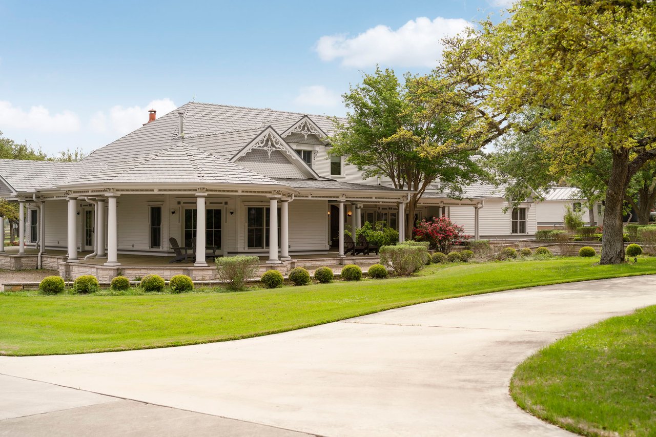 690 Autumn Ln