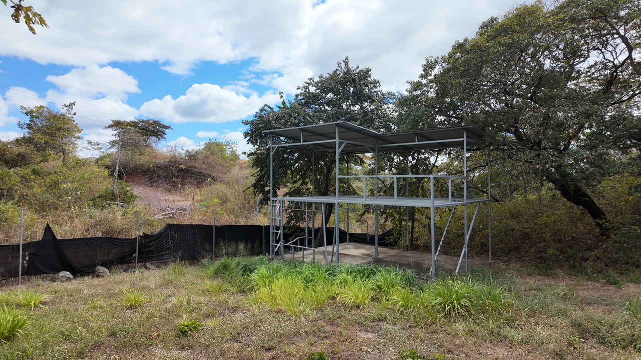 Casita Rustica + Large Lot - Playa Grande