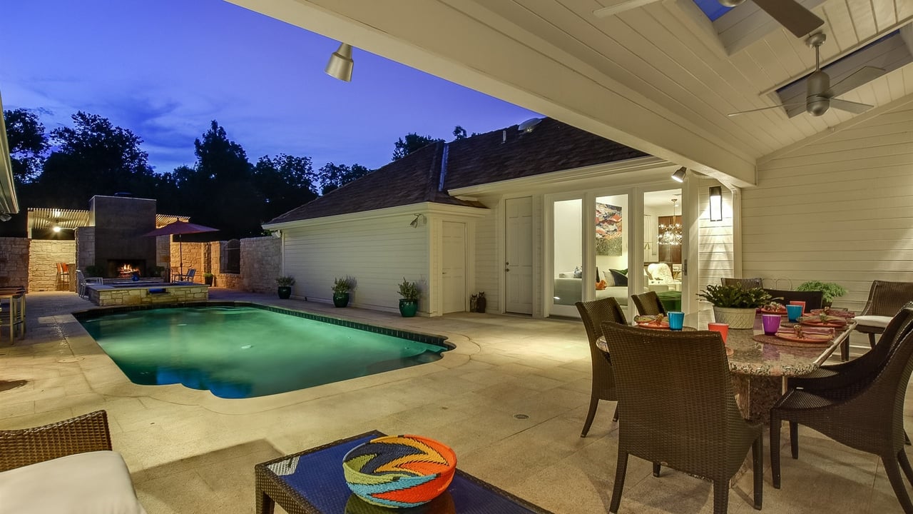 Island Wood Luxury