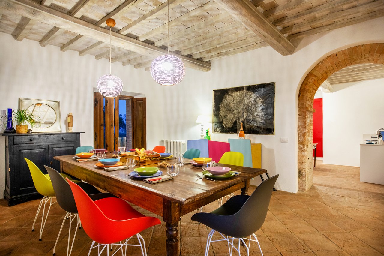 Country Luxury Home For Rent in Valdorcia