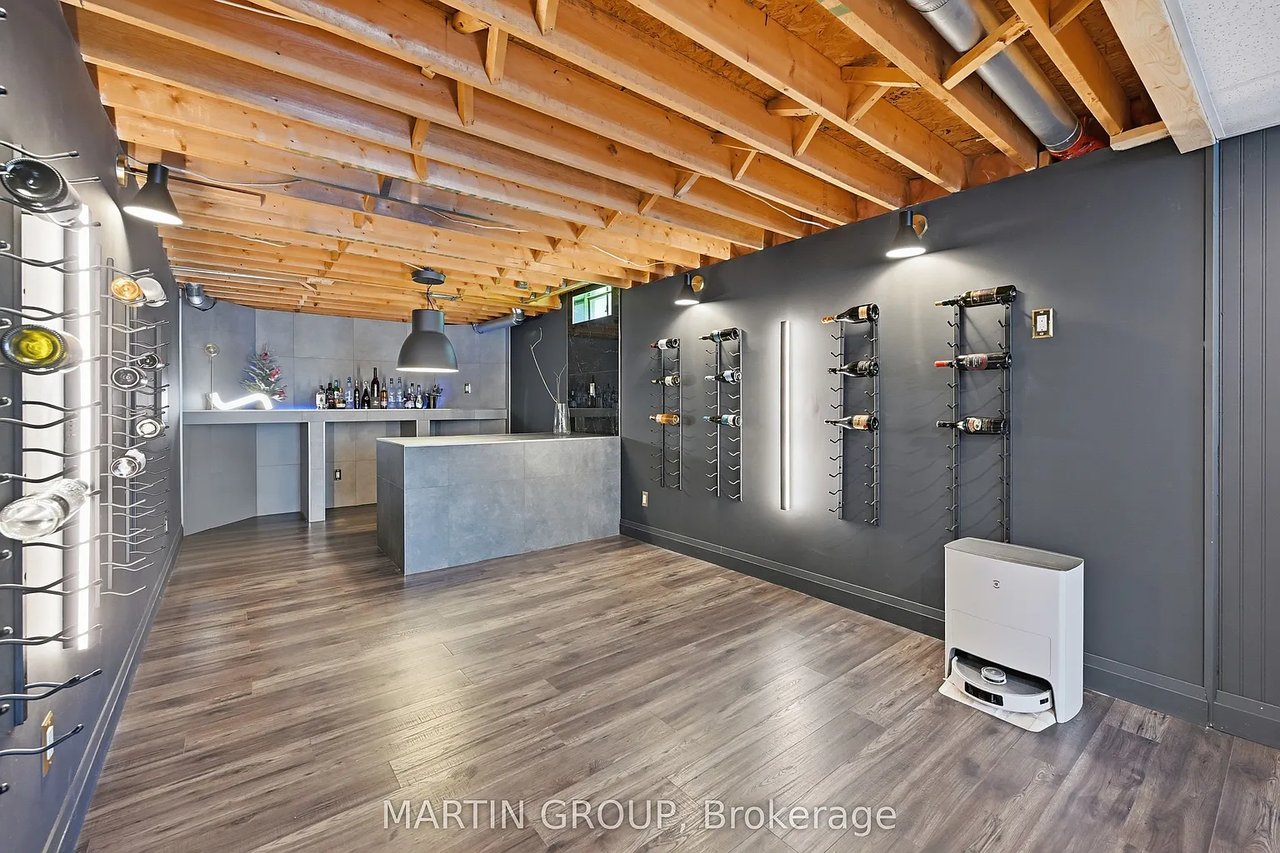 376 Carrier Ln