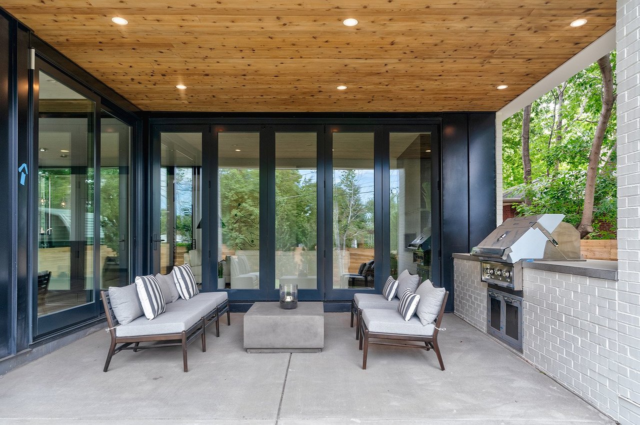  2565 S JACKSON STREET 