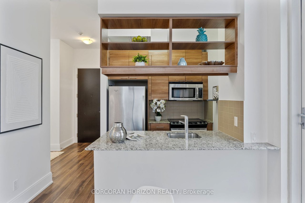 PRIME PENTHOUSE LIVING IS NOW EASY! 