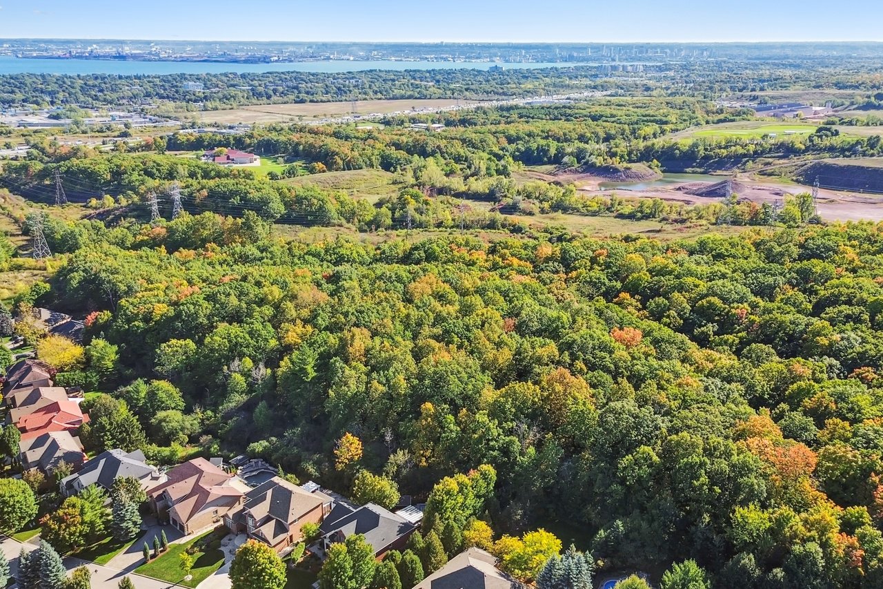 A Lifestyle Retreat in Prestigious Tyandaga Woods