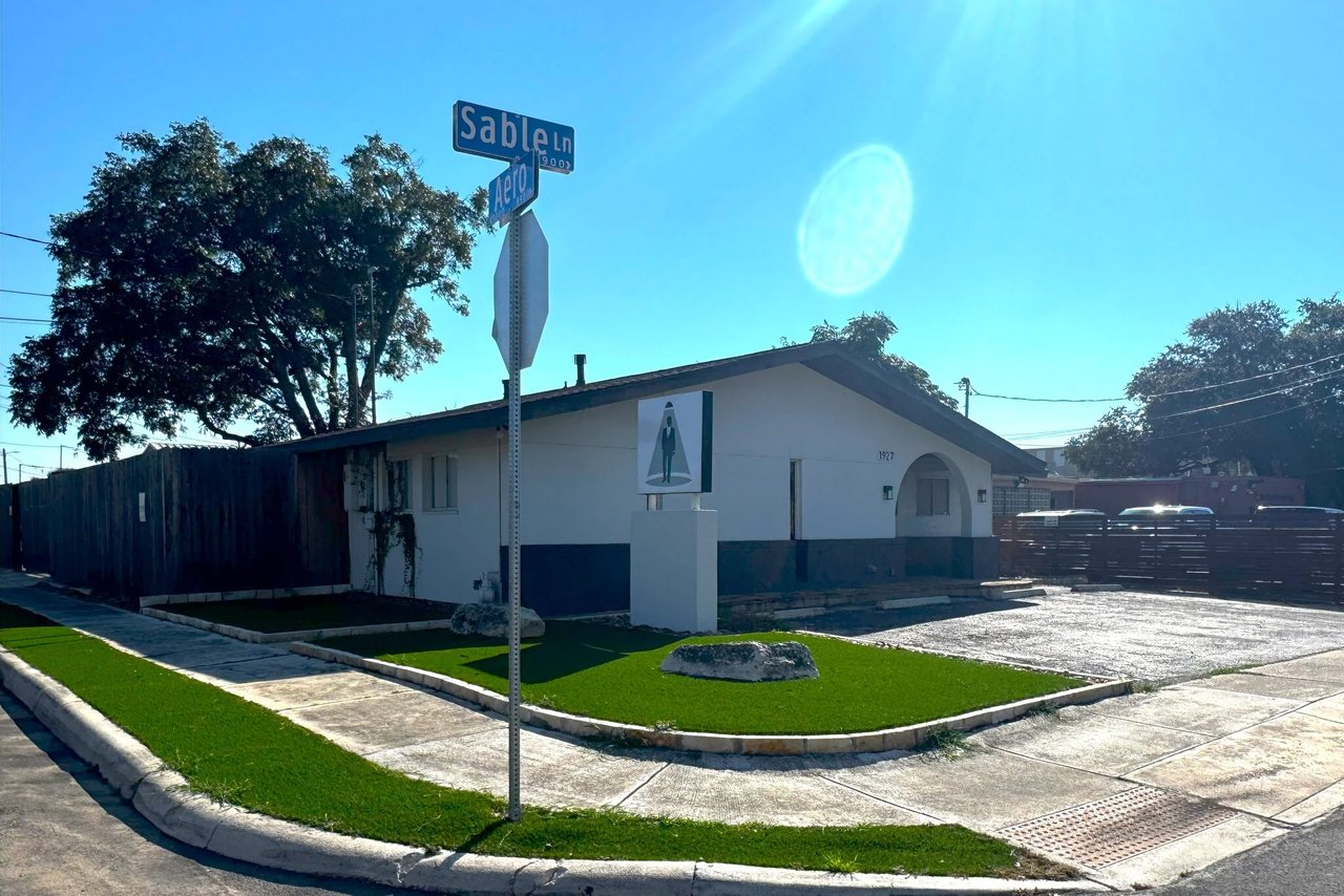 1927 Sable Ln