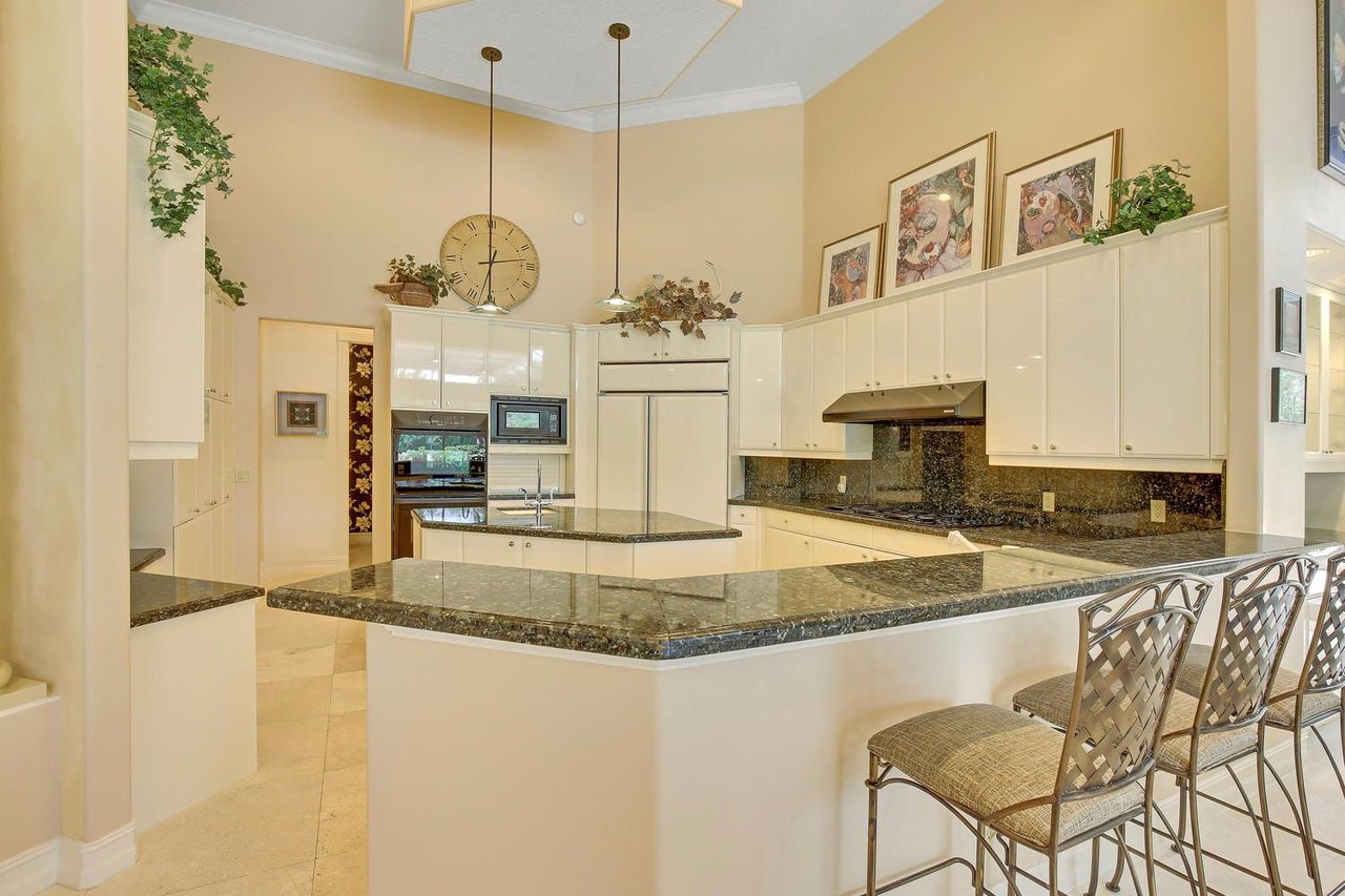 8430 Native Dancer Rd E