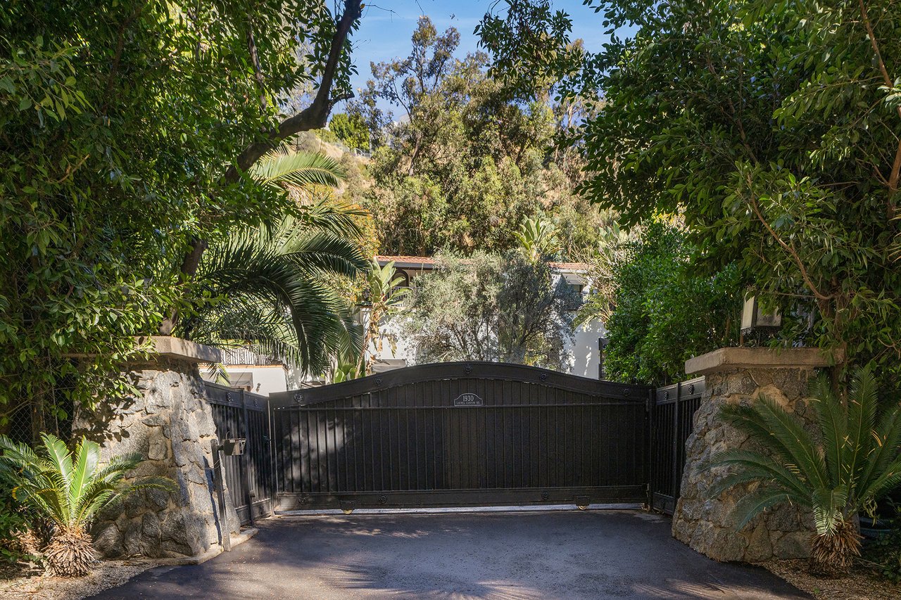 1930 Laurel Canyon Blvd, Hollywood Hills