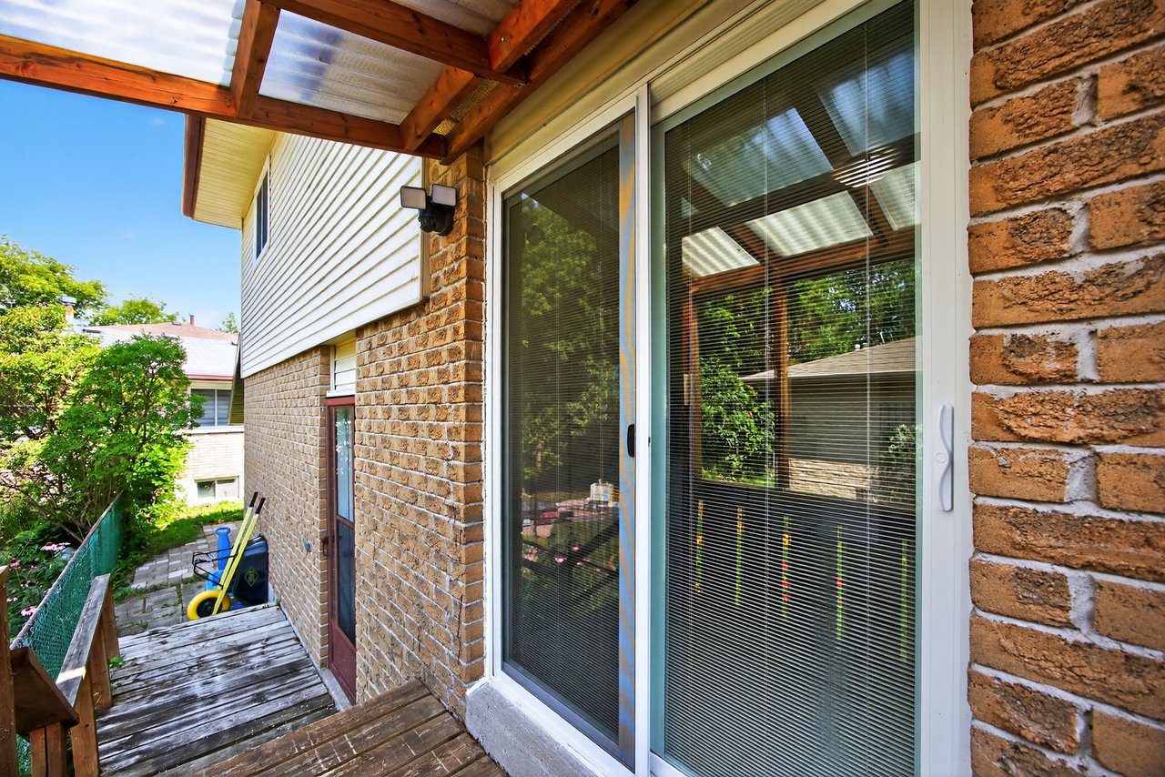242 East Street, East Gwillimbury