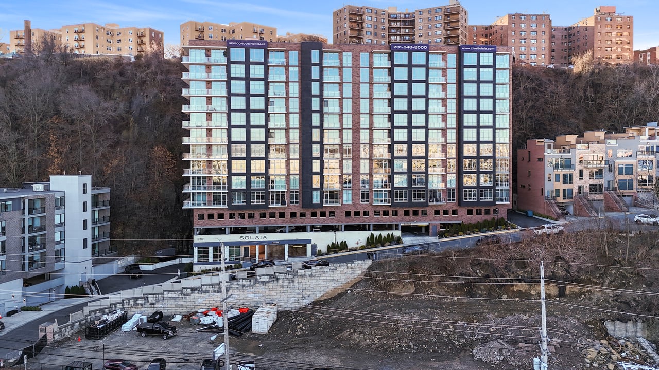 8701 Churchill Rd Unit 1401