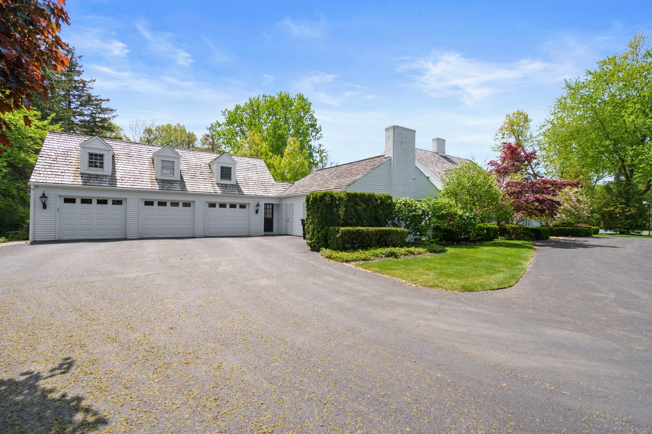 345 Woodridge Road