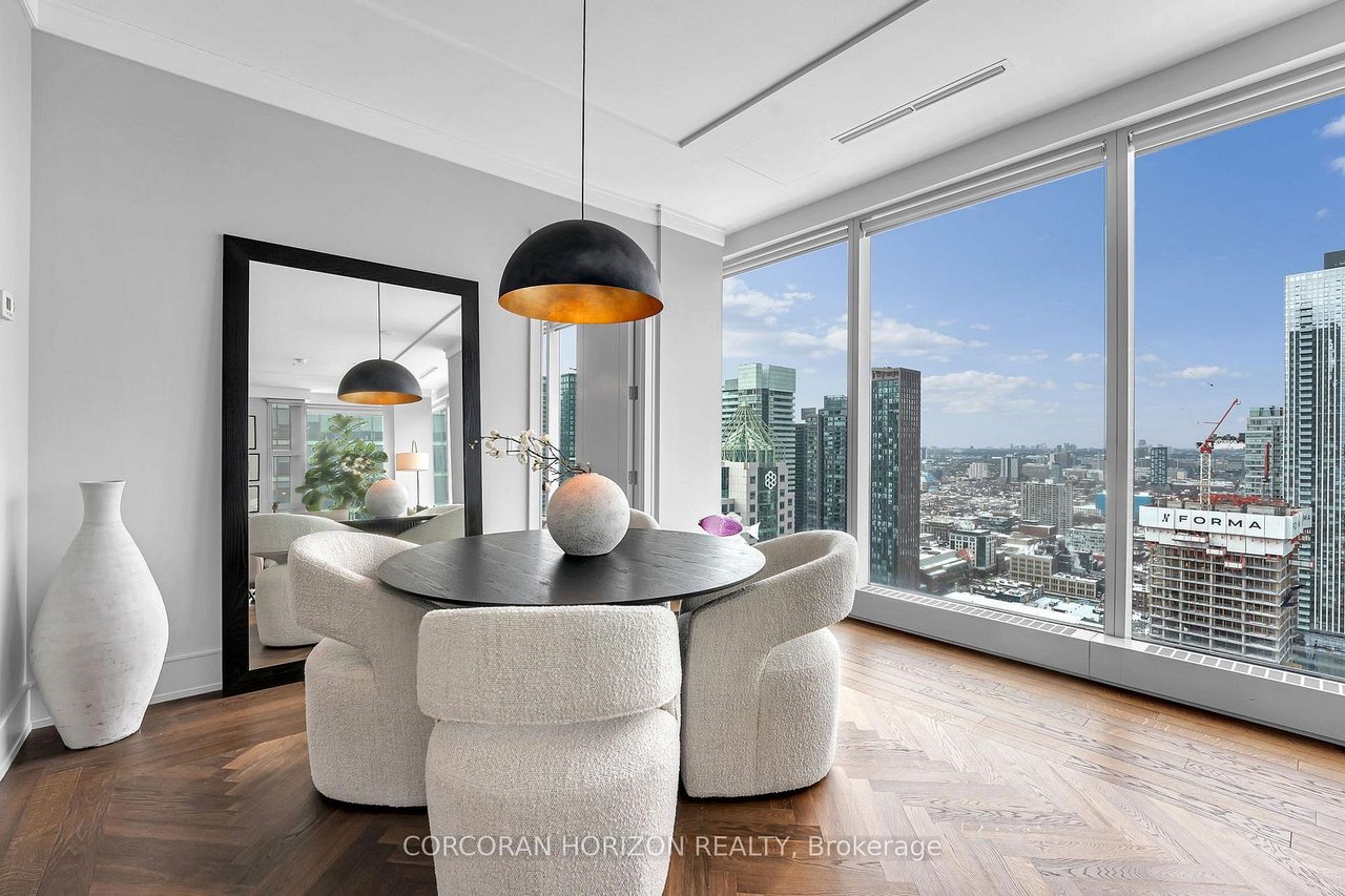 LUXURY LIVING AT THE RITZ