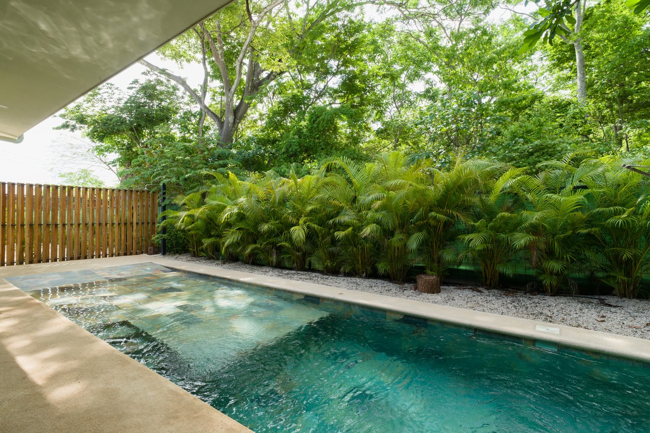 Villa Los Jobos Garden #1 | Modern 4-Bedroom Villa Just 5 Minutes from Tamarindo Beach – Newly Remodeled and Move-In Ready
