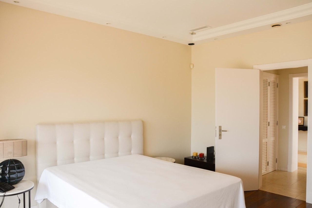 Luxury 4-Bedroom Villa with Indoor Pool – São Miguel, Azores