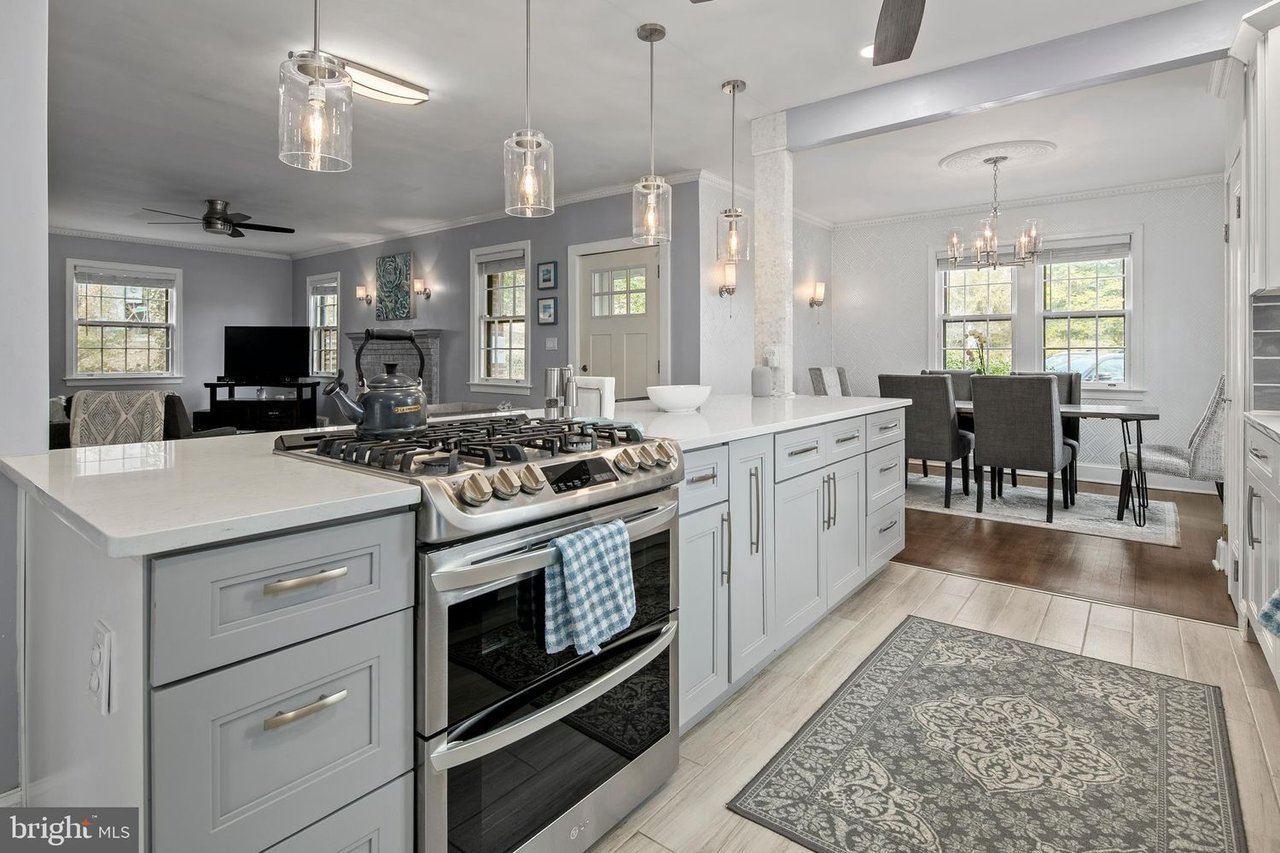 1212 Dale Dr