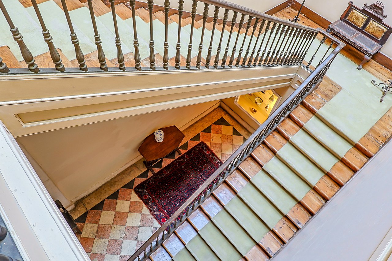 Quinta do Relógio: Historic 19th-Century Waterfront Palacete in Paço de Arcos, Oeiras