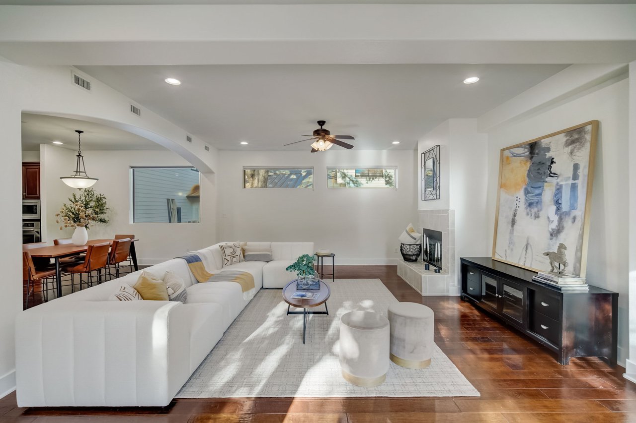 1411 Burford Pl