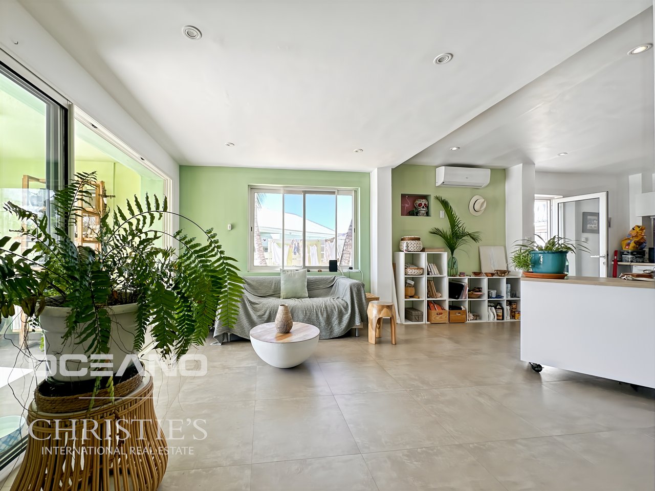 PELICAN KEY-BEAUTIFUL "SANTA FE" STYLE HOME WITH PANORAMIC VIEW