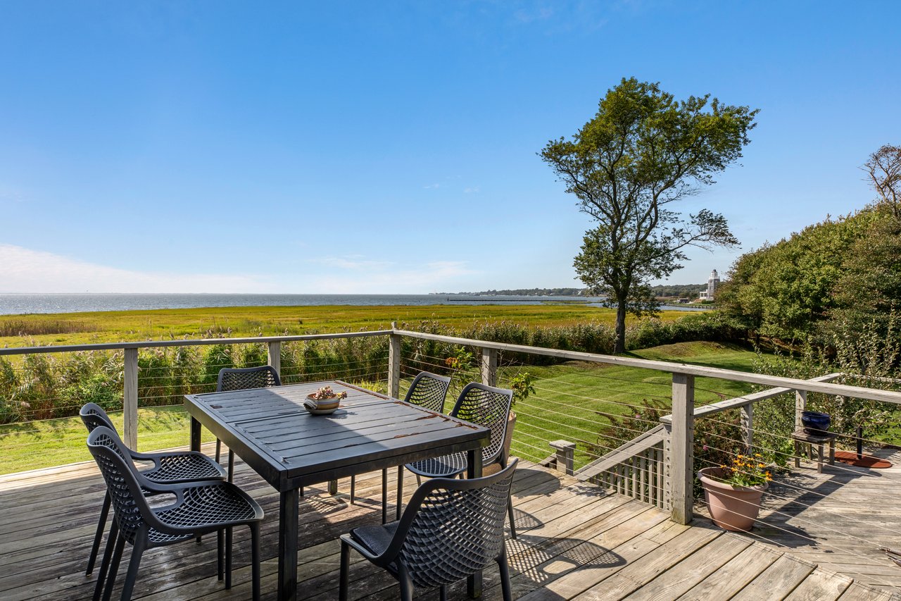 Bayward: The Hamlet’s Most Remarkable Water Views