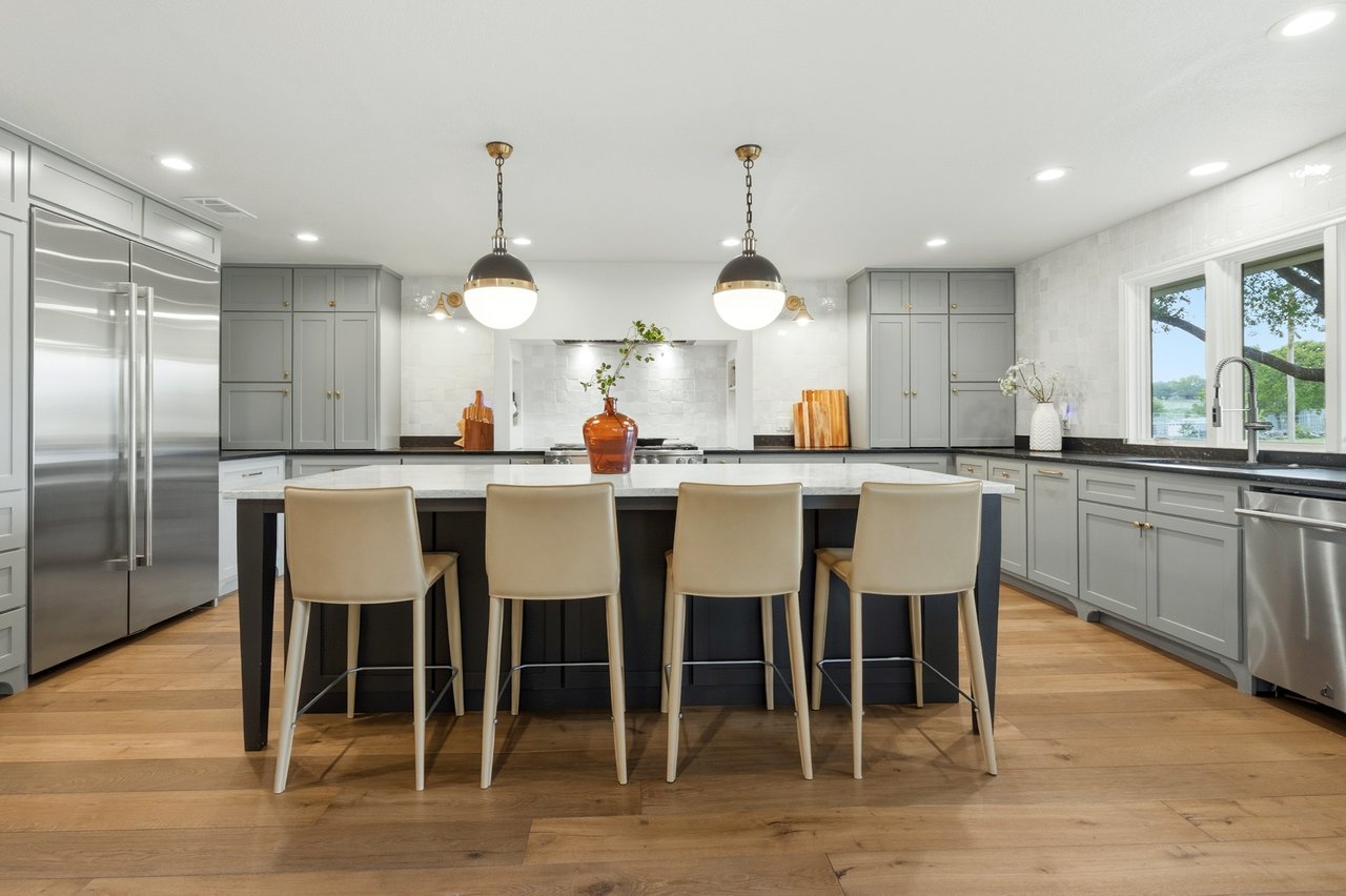 Acreage, Updated, All Near All Saints Episcopal School